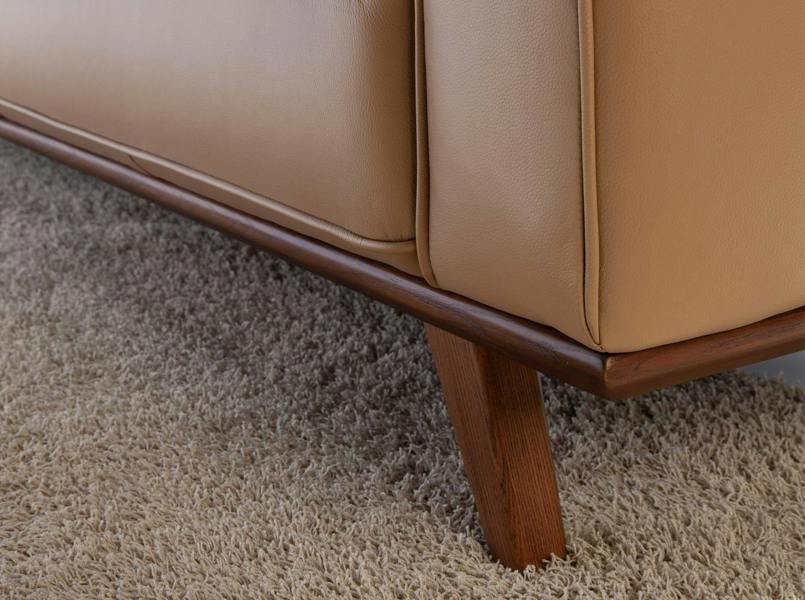 Angel Cerdá Chester sofa in sand leather 6119/6120