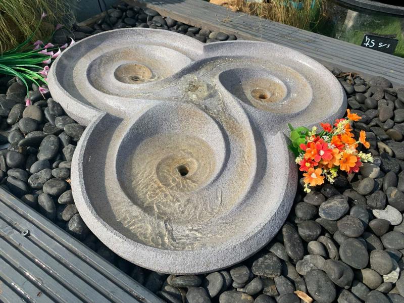Tranquillity Water Features Dropa Stone Contemporary Solar Water Feature