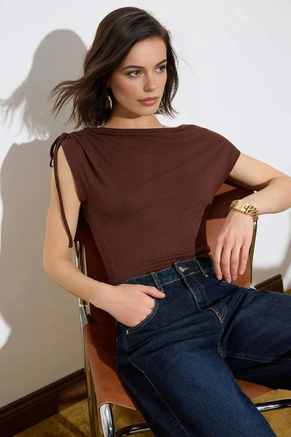WOVCOR Regular Asymmetrical Collar Gathered Soft Knit Blouse
