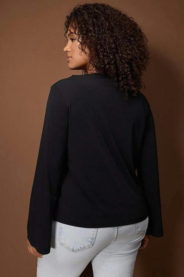 WOVCOR Relaxed Fit Spanish Sleeve Stretch Knit Blouse