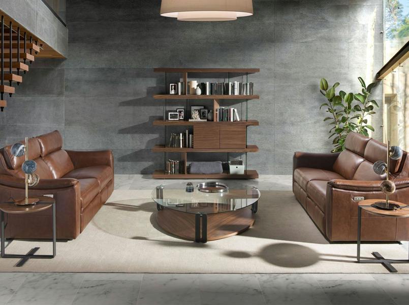 Angel Cerdá Triangular Coffee Table Triangular Tempered Glass, Black Steel and Walnut 2055