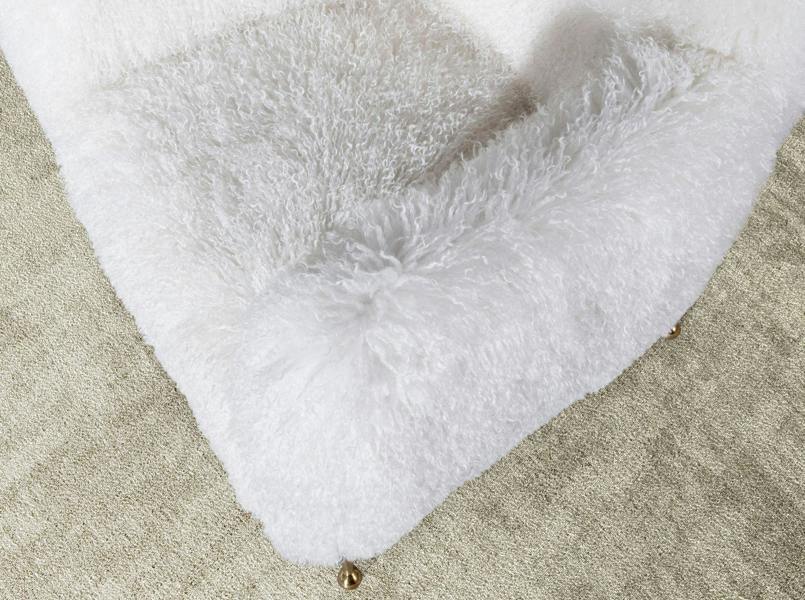 Angel Cerdá White long pile fabric armchair 5191