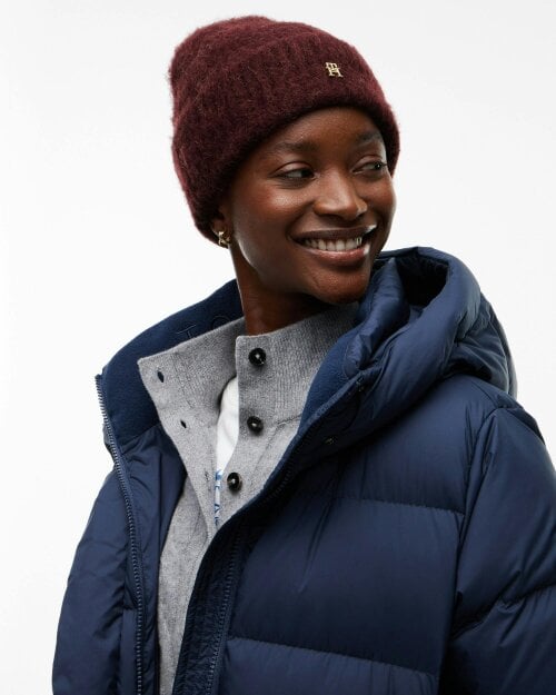 Tommy Hilfiger TH Elevated Chic Womens Beanie - Deep Burgundy