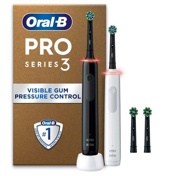 Oral-B Pro 3 3500 Black & White Electric Toothbrush with Travel Case