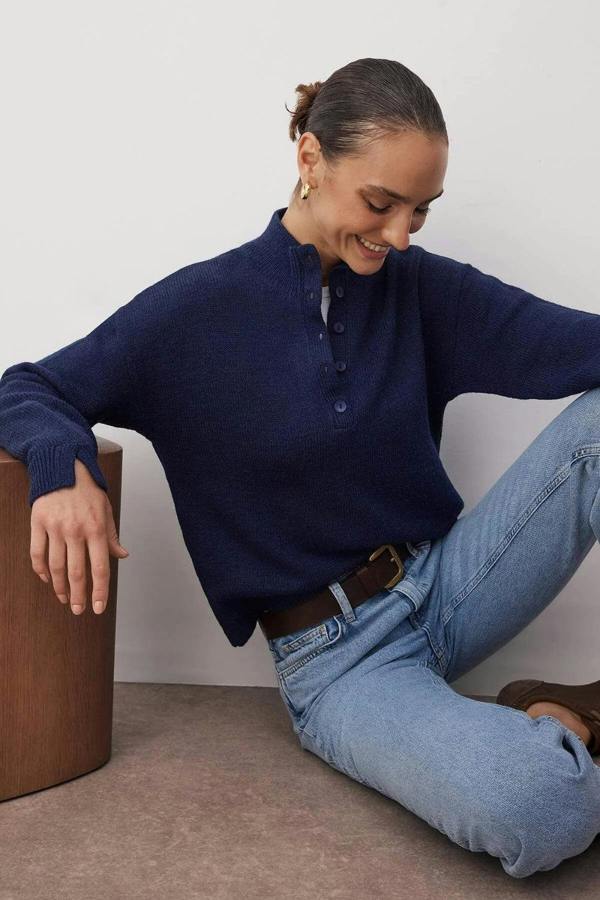 Hoxton Gal Soft-Touch Knit Sweater