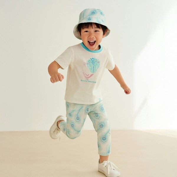 Lucy & Sam Born to Stand Out T-Shirt