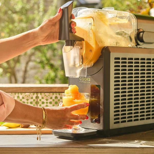 Cooks Professional Slushy Maker