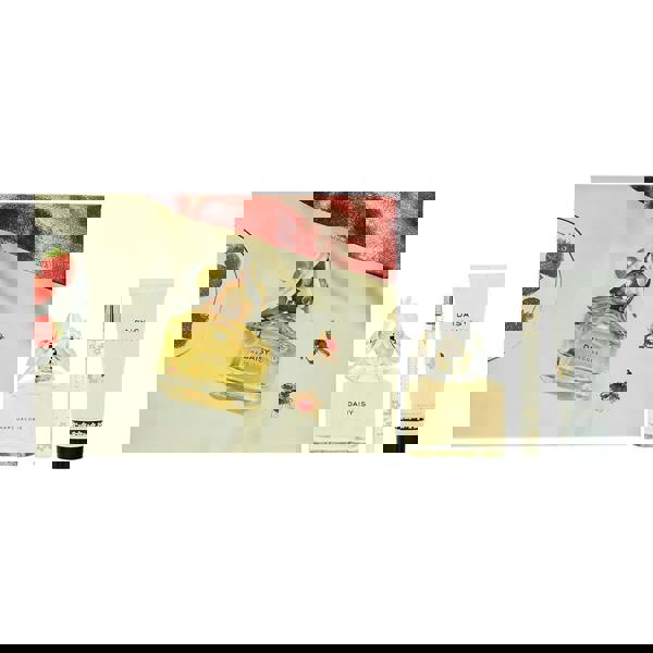 Marc Jacobs Daisy 3 Piece Gift Set: Eau de Toilette 100ml - Body Lotion 75ml - E