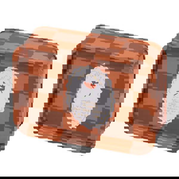 Notes of bergamot, coconut water, cactus flower, and vanilla bean