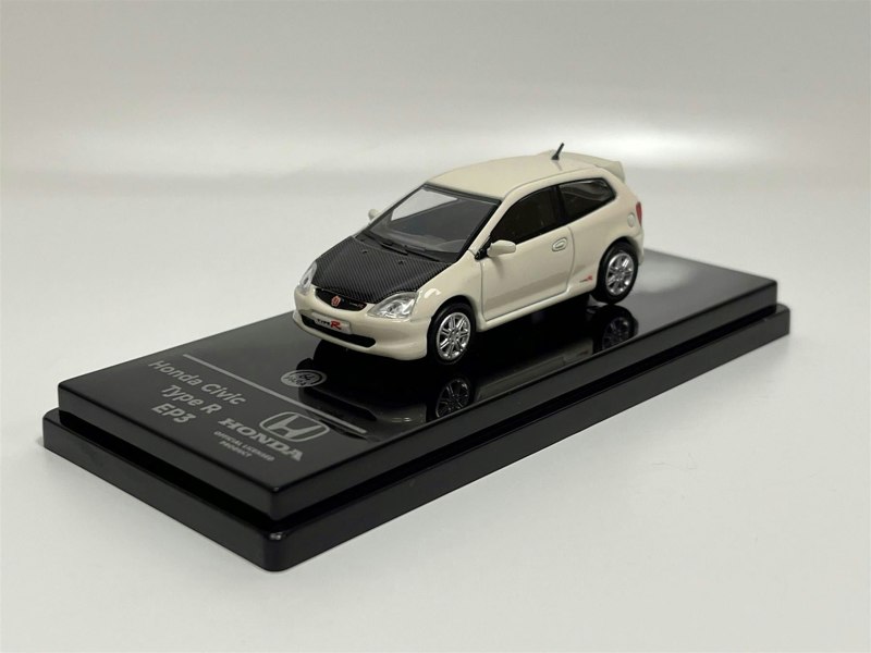 Paragon Honda Civic 2001 Type R EP3 White LHD 1:64 Scale Paragon 55347