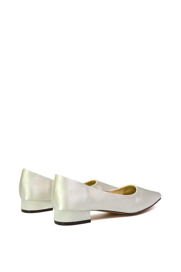 XY LONDON Pointed Toe Wedding Shoes Low Heel Bridal Heels