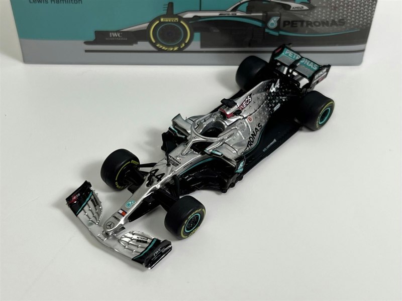 Tarmac Lewis Hamilton #44 Barcelona Pre-season Testing 2020 1:64 Tarmac Works IXO T64GF036LH2