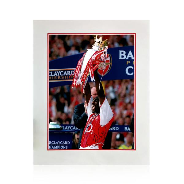Sol Campbell Signed Arsenal Image Deluxe Mount