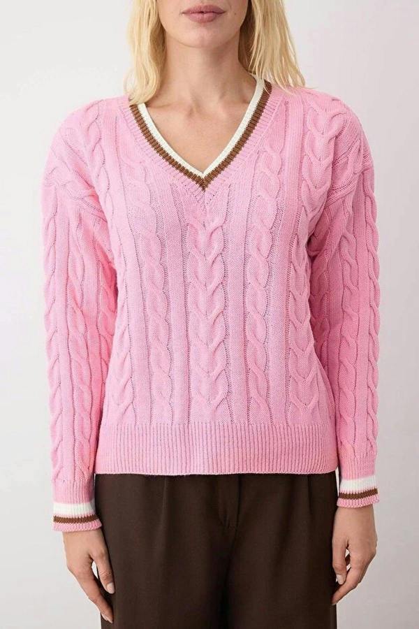 WOVCOR Cable Knit V Neck Jumper