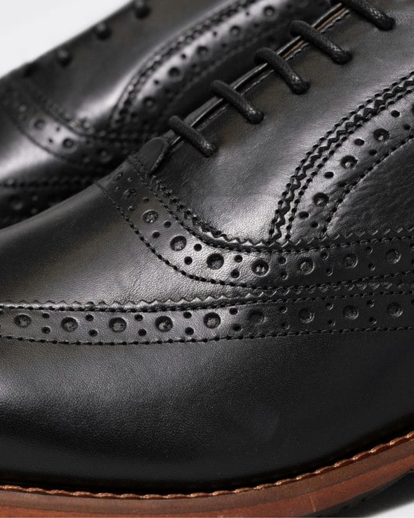 Oliver Sweeney Ledwell Mens Wing Tip Oxford Brogues - Black