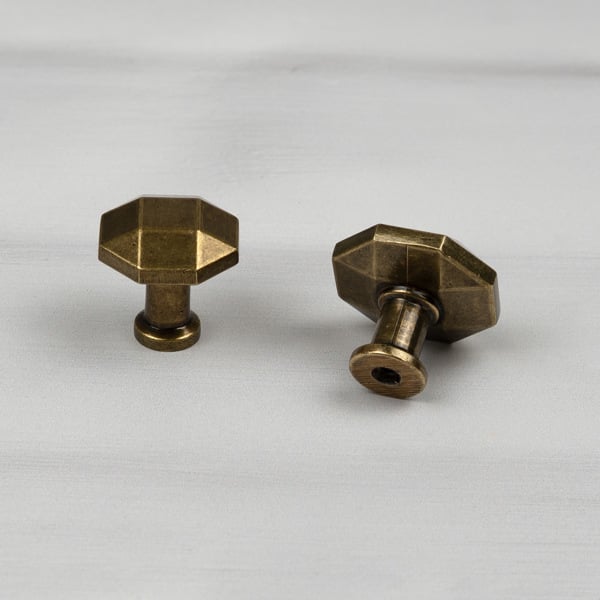 Handle & Home Antique Brass Octagonal Knobs
