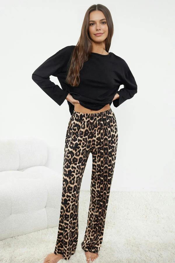 WOVCOR 2- Piece Cotton Knit Pajama Set with Leopard Print