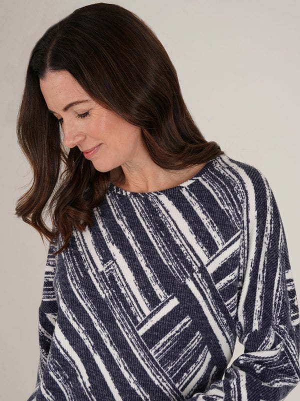 TIGI-Wear All Over Striped Print Top