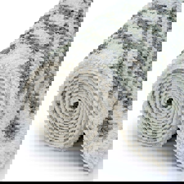 Moodi shaggy Green tartan design rug, Fluffy & soft pile | THE RUGS