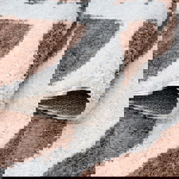 Moodi Shaggy Brown Rug, Non-Shedding, Soft Pile| THE RUGS