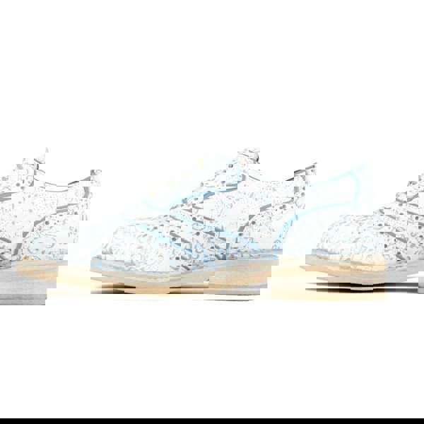 Embassy London Brick Lane - White Flowers - Women's contrast leather lace-up brogue