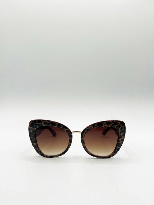SVNX Oversized Cat-Eye Sunglasses in Brown Red