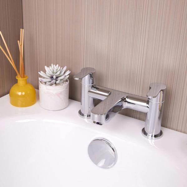 Flode Omberg Bath Filler - Polished Chrome Finish