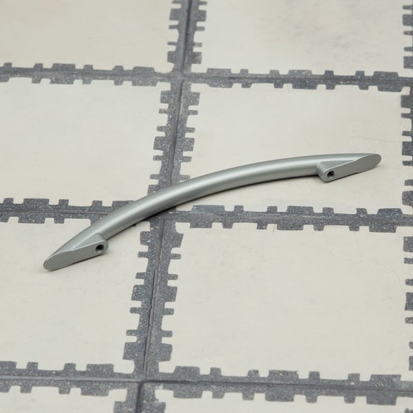 Handle & Home 128mm Matt Chrome Classic Curved Bow Cabinet Handle