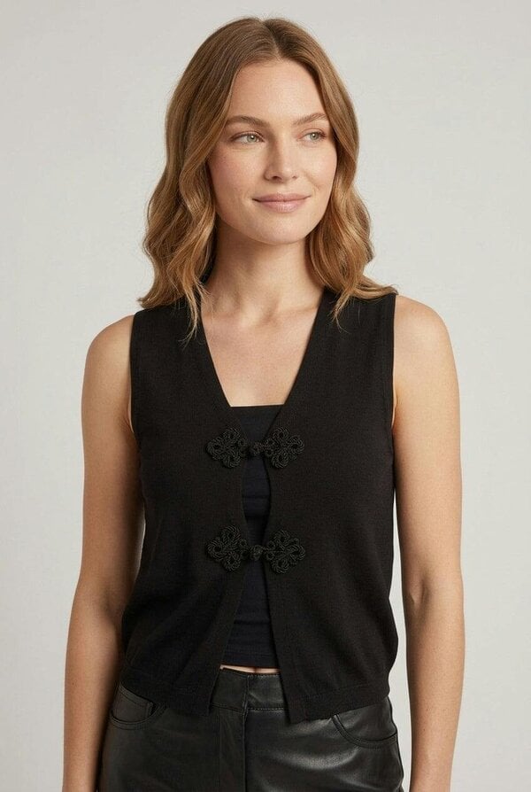 Izabel London Mandarin Button V-Neck Sleeveless Top