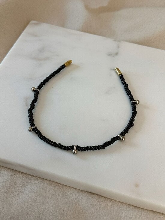 The Colourful Aura Classic Black Beaded Slim Ghungroo Bell Anklet Payal