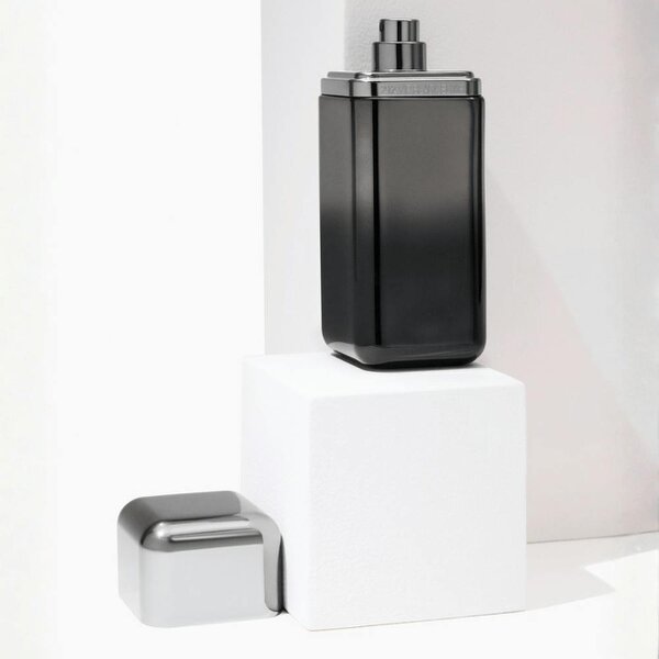 Carolina Herrera 212 VIP Black Elixir Eau de Parfum Men's Aftershave Spray (50ml, 100ml)