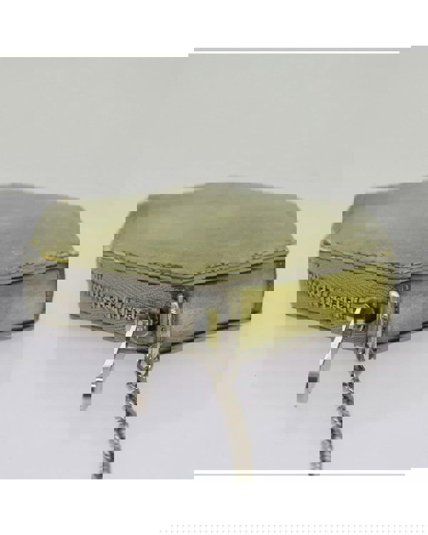 168289684.jpg