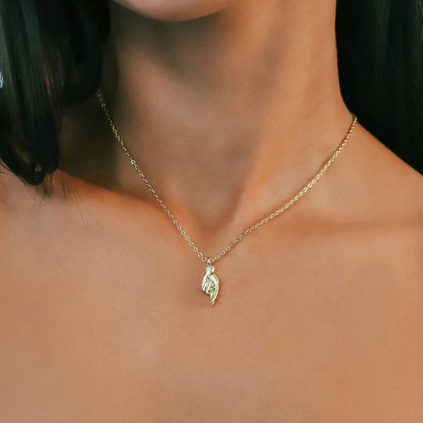 Luna Charles Billie Fingers Crossed Necklace - 18k Gold Plated