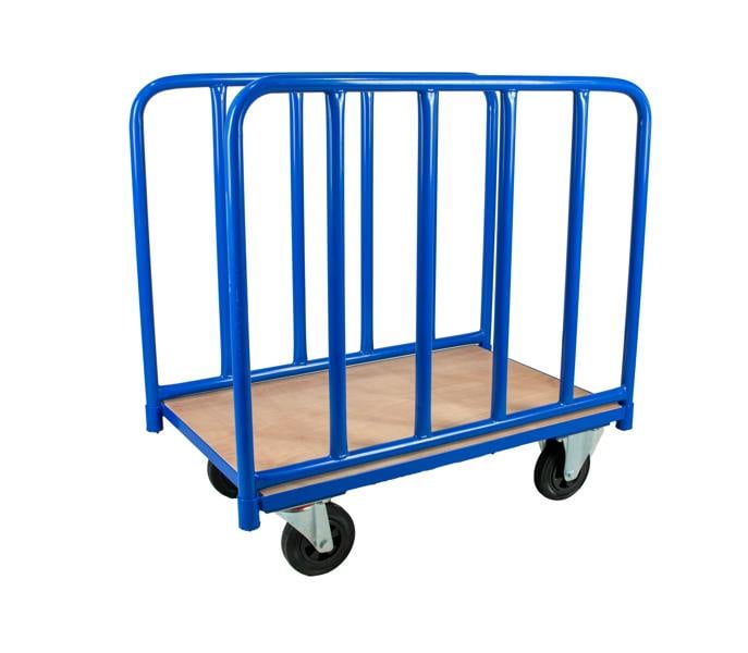 Workhorse Long Goods Truck with Tubular Sides - 500kg Capacity