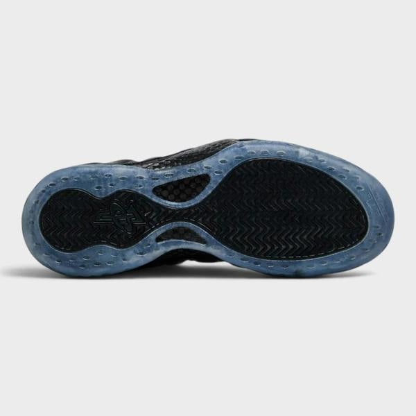 Nike Air Foamposite One Carbon Fiber