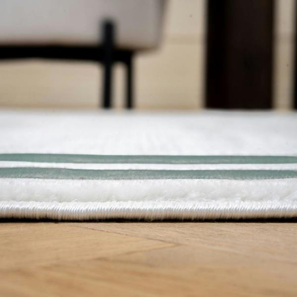 green bordered rug, anti-static, comfortable for every living areas, soft pile, easy care rug.