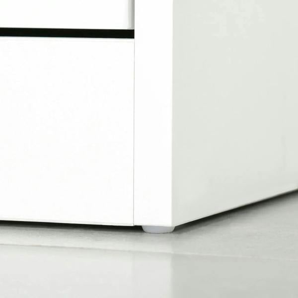 White shoe cabinet base corner with smooth kick plate