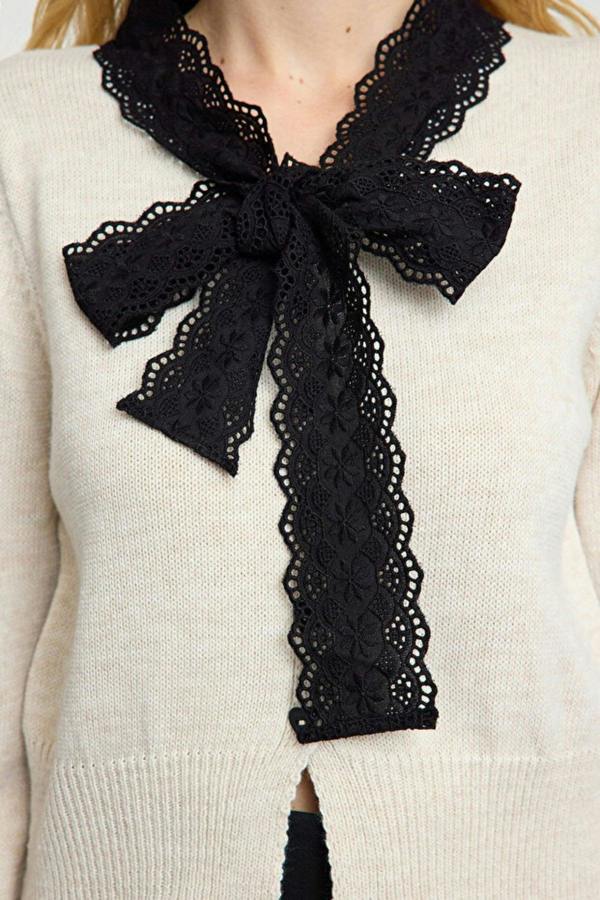 WOVCOR Lace Garnished Ribbon/Bow Detailed Knit Crop Cardigan