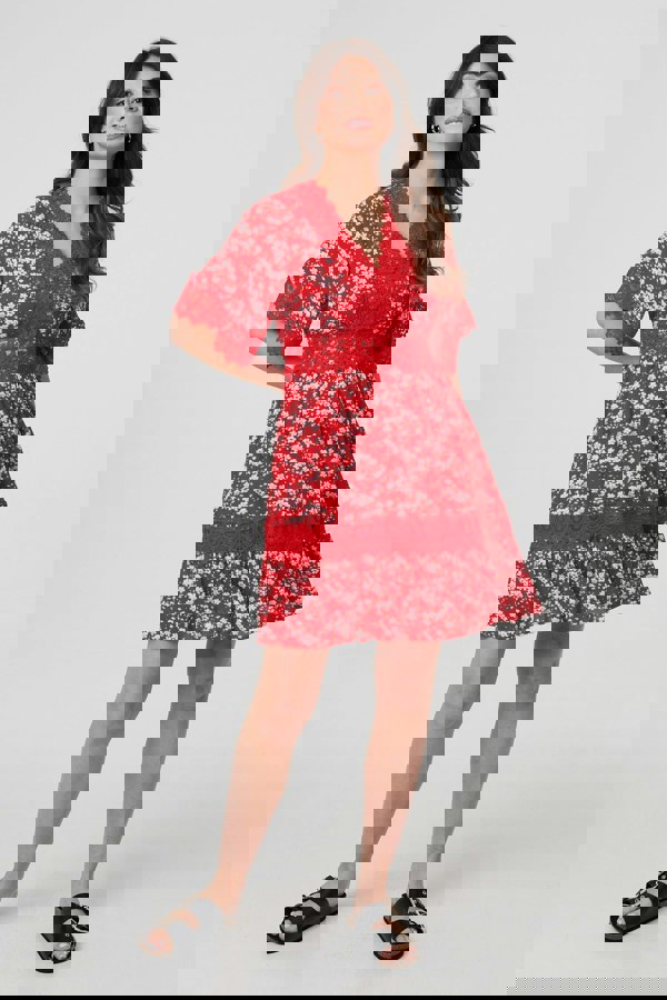 Red | Floral Lace Trim 1/2 Sleeve Mini Dress : Model is 5'9"/175 cm and wears UK10/EU38/US6/AUS10