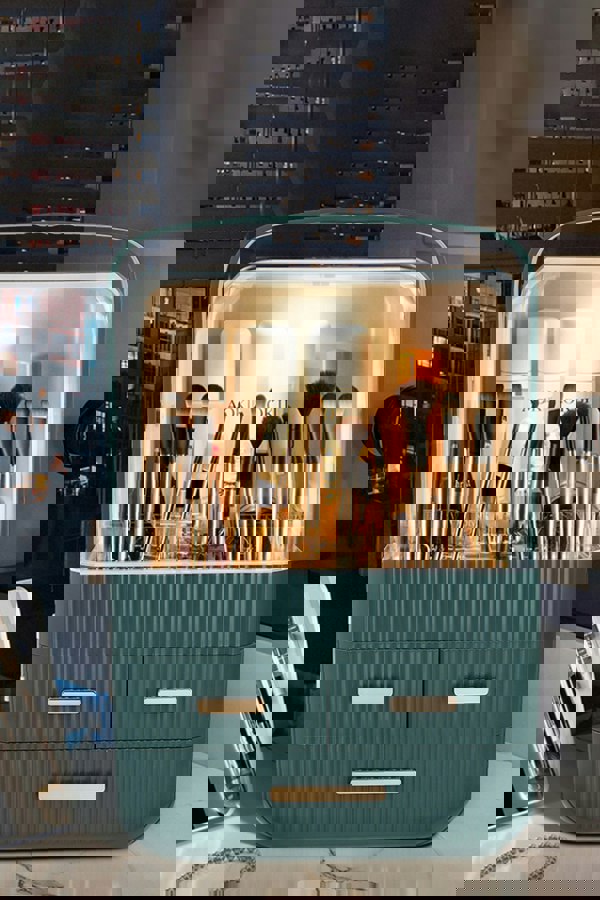 Living and Home Dustproof  Lagre Cosmetics Organizer With 3 Drawers