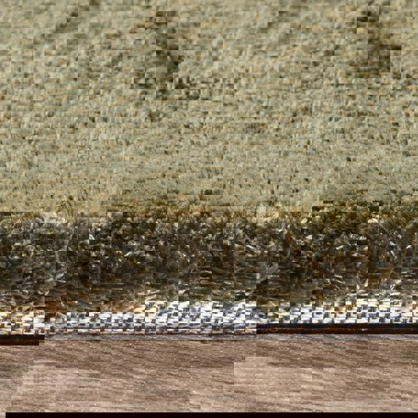 High Pile Green Rug Calida – Ultra-Soft Plain