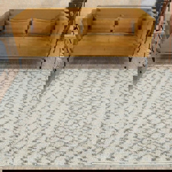 Moroccan Grey Ivory colours rug non-shedding, pet-friendly, and easy to clean