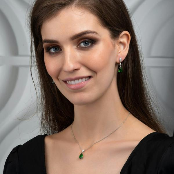 Sterling Silver Green Teardrop Pendant Necklace For Women - namana.london