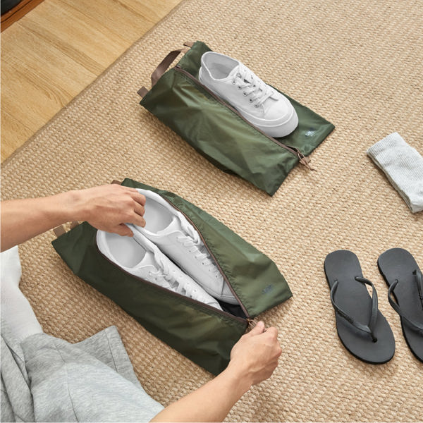 CabinZero Ultralight Shoe Bag M, Fits Shoes up to UK 8.5, Ultra Lightweight and Water Resistant Coating