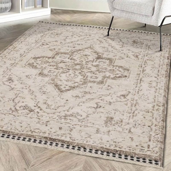 Traditional Medallion Vintage Rug with Cotton Fringe