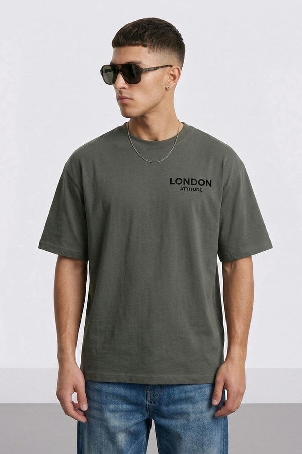 London Attitude Athletics Premium Graphic T-Shirt in Black Print
