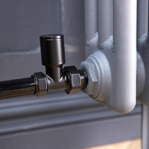 Flode Straight Round Manual Radiator Valve Pack | 15mm x 1/2″ | Satin Black