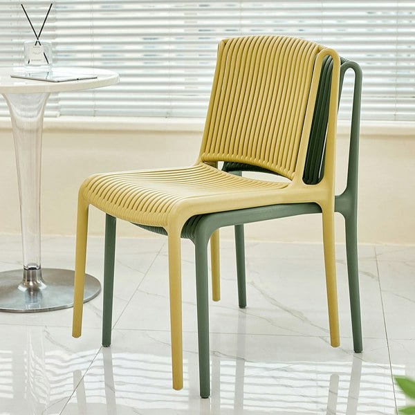 Weilai Concept Upton Plastic Dining Chair