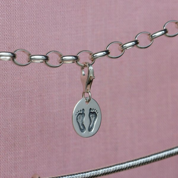 Sterling Silver Footprints Charm - MYLEE London