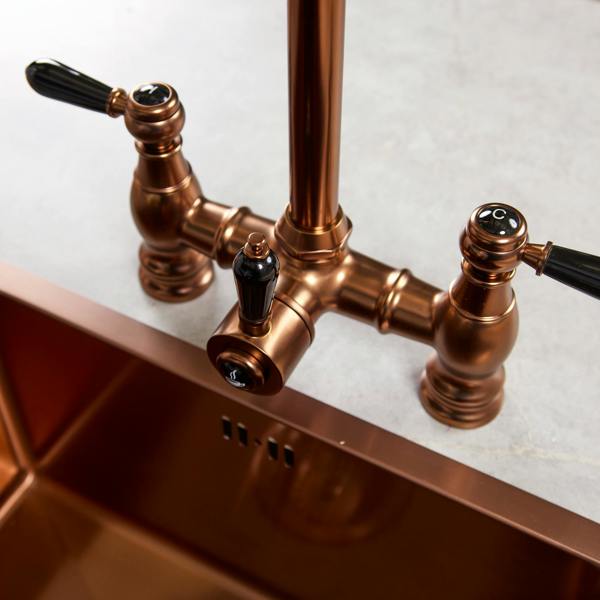 Flode klas | Traditional Bridge Style 3 in 1 Instant Boiling Tap | Black Ceramic Levers | Brushed Copper Finish
